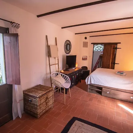 Yuccasa - Small Glamping & Studio's *