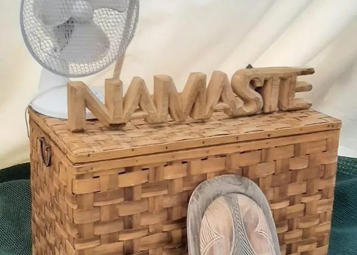 Yuccasa - Small Glamping & Studio's بومبال